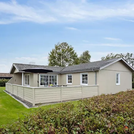 Haralda - 300m From The Sea By Interhome Feriehus *
